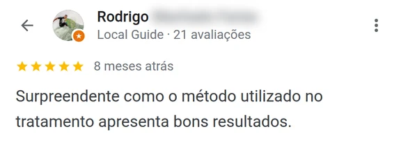 Avaliação de paciente surpreso com os bons resultados do método de tratamento em clínica de quiropraxia em Florianópolis