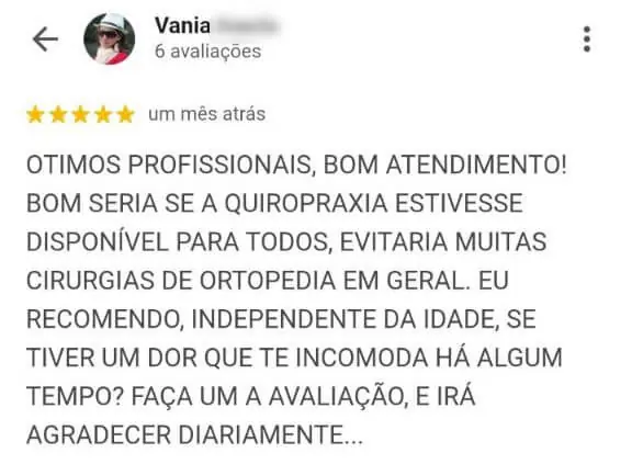 Avaliação de paciente elogiando profissionais capacitados, bom atendimento e recomendando avaliação com o Dr. Jake Hollowell em clínica de quiropraxia em Florianópolis