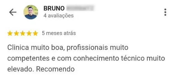 Avaliação de paciente elogiando profissionais competentes e alto nível técnico em atendimento realizado pelo Dr. Jake Hollowell em clínica de quiropraxia em Floripa