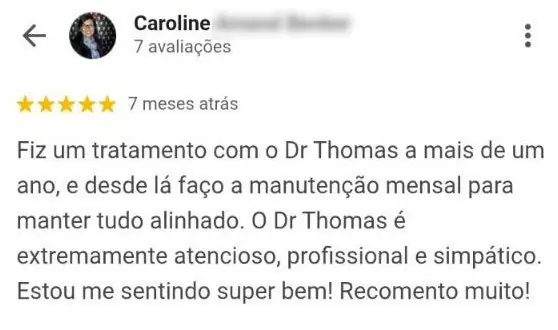 Avaliação de paciente relatando tratamento seguido de manutenção mensal, sensação de bem-estar e atendimento atencioso em clínica de quiropraxia próxima ao Centro de Florianópolis
